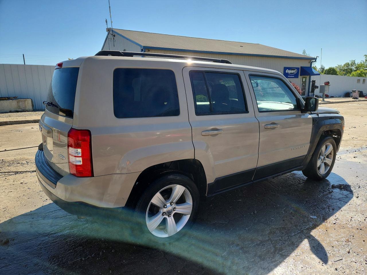 2017 Jeep Patriot Latitude - Image 3