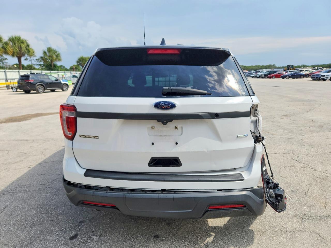 2018 Ford Explorer Police Interceptor - Image 6