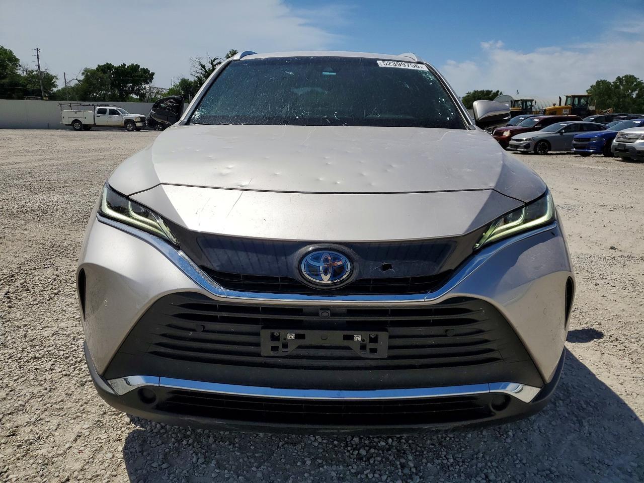 2021 Toyota Venza Limited - Image 5