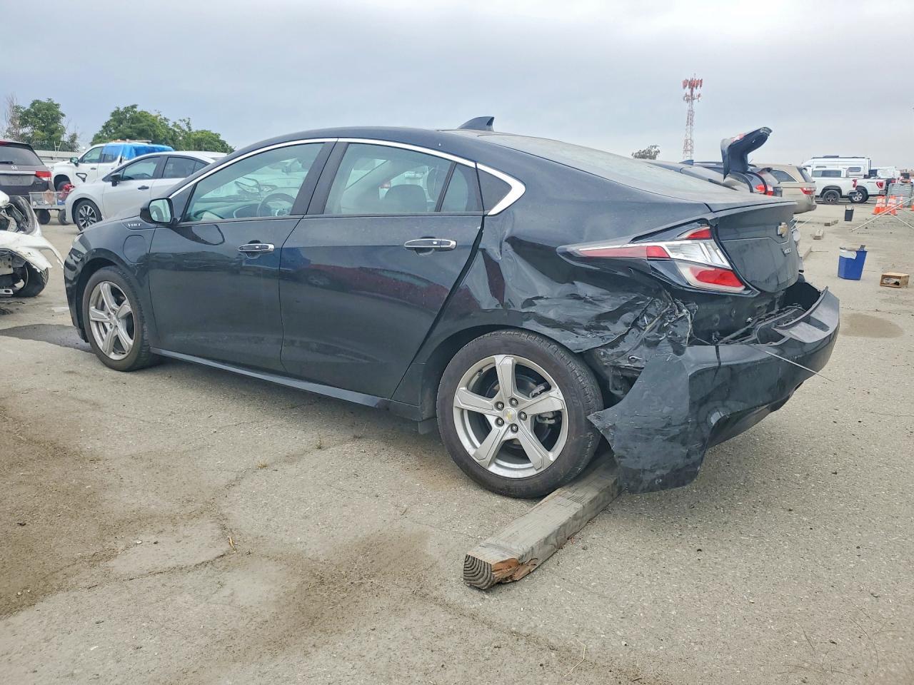 2017 Chevrolet Volt Lt - Фото 2