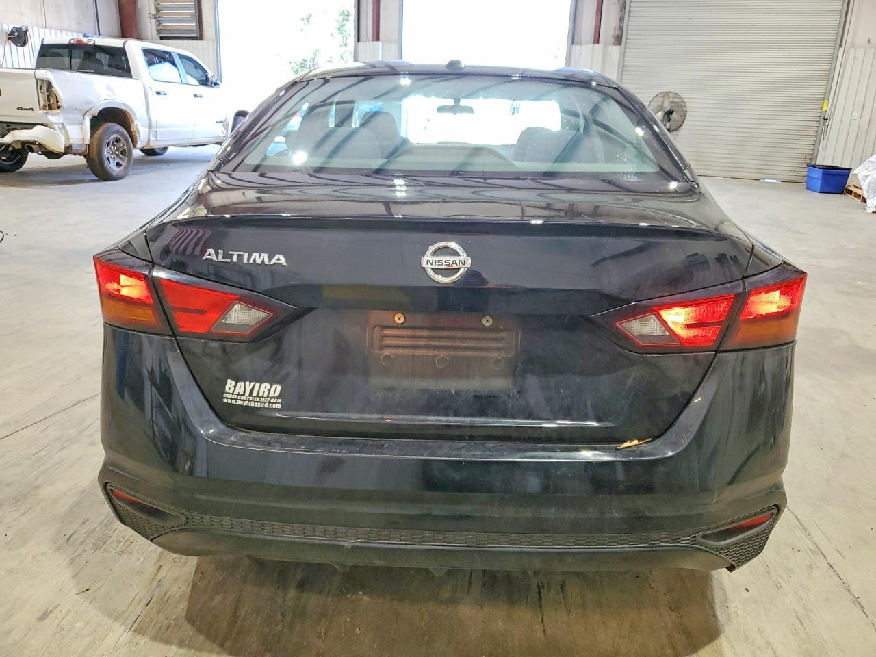 2020 Nissan Altima S - Фото 6