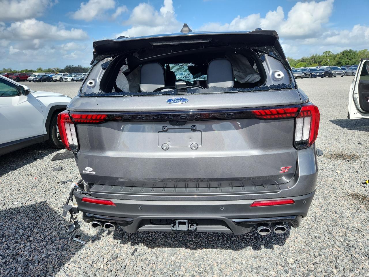2025 Ford Explorer - Image 6