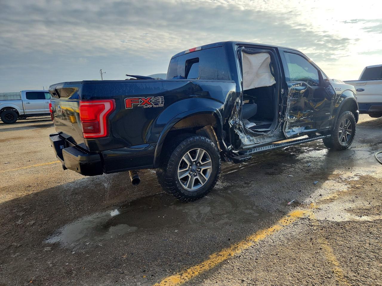 2015 Ford F150 Supercrew - Фото 3