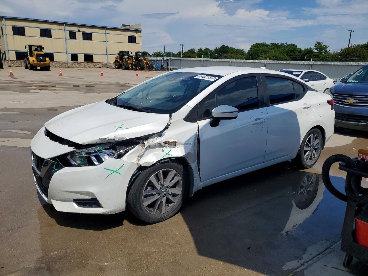2020 Nissan Versa Sv