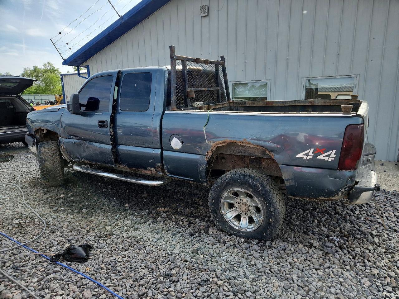 2007 Chevrolet Silverado K2500 Heavy Duty - Image 2
