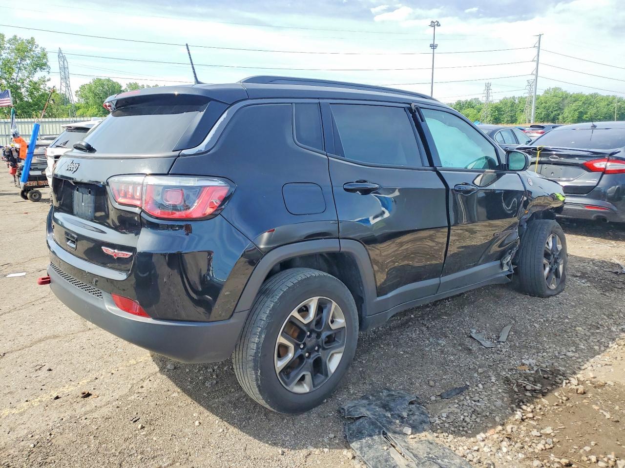2018 Jeep Compass Trailhawk - Фото 3