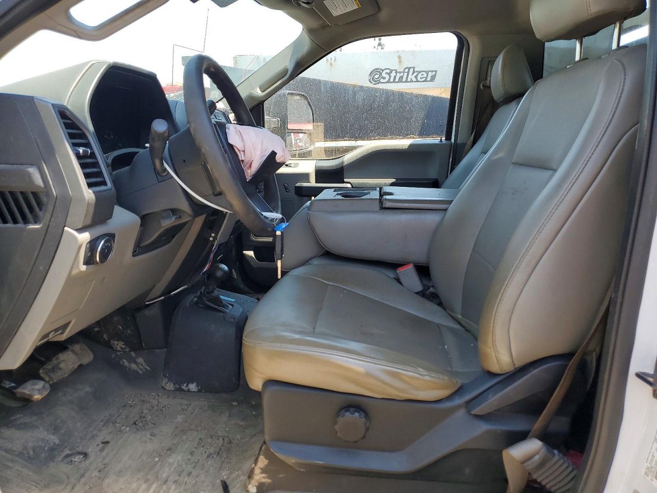 2017 Ford F550 Super Duty Dump Truck - Фото 7