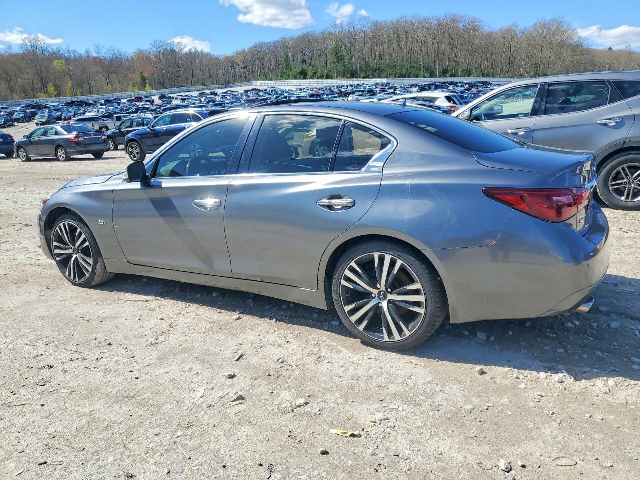 2018 Infiniti Q50 3.0T Luxe - Фото 2