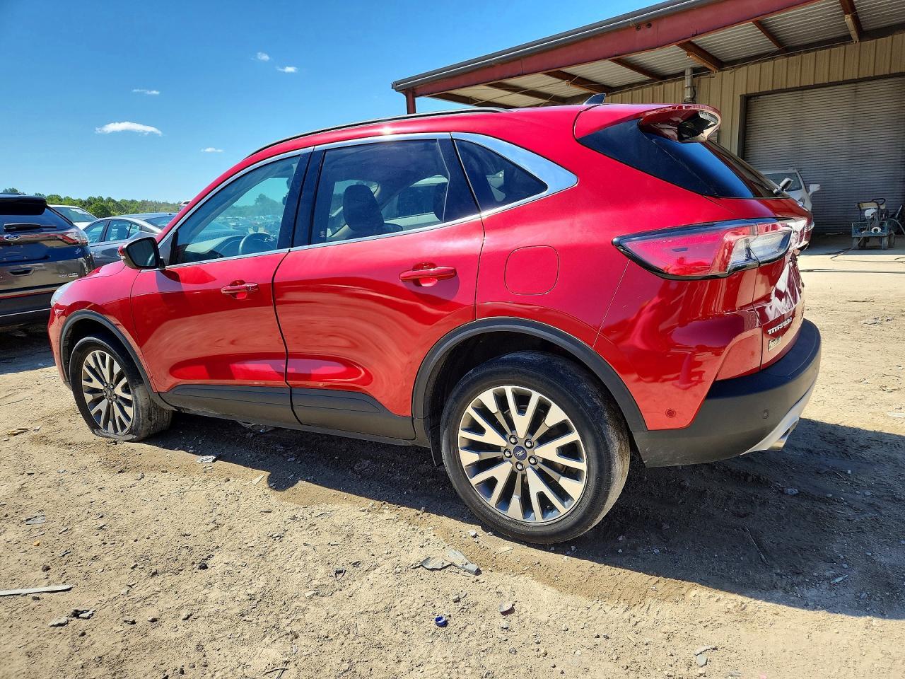 2020 Ford Escape Titanium - Image 2