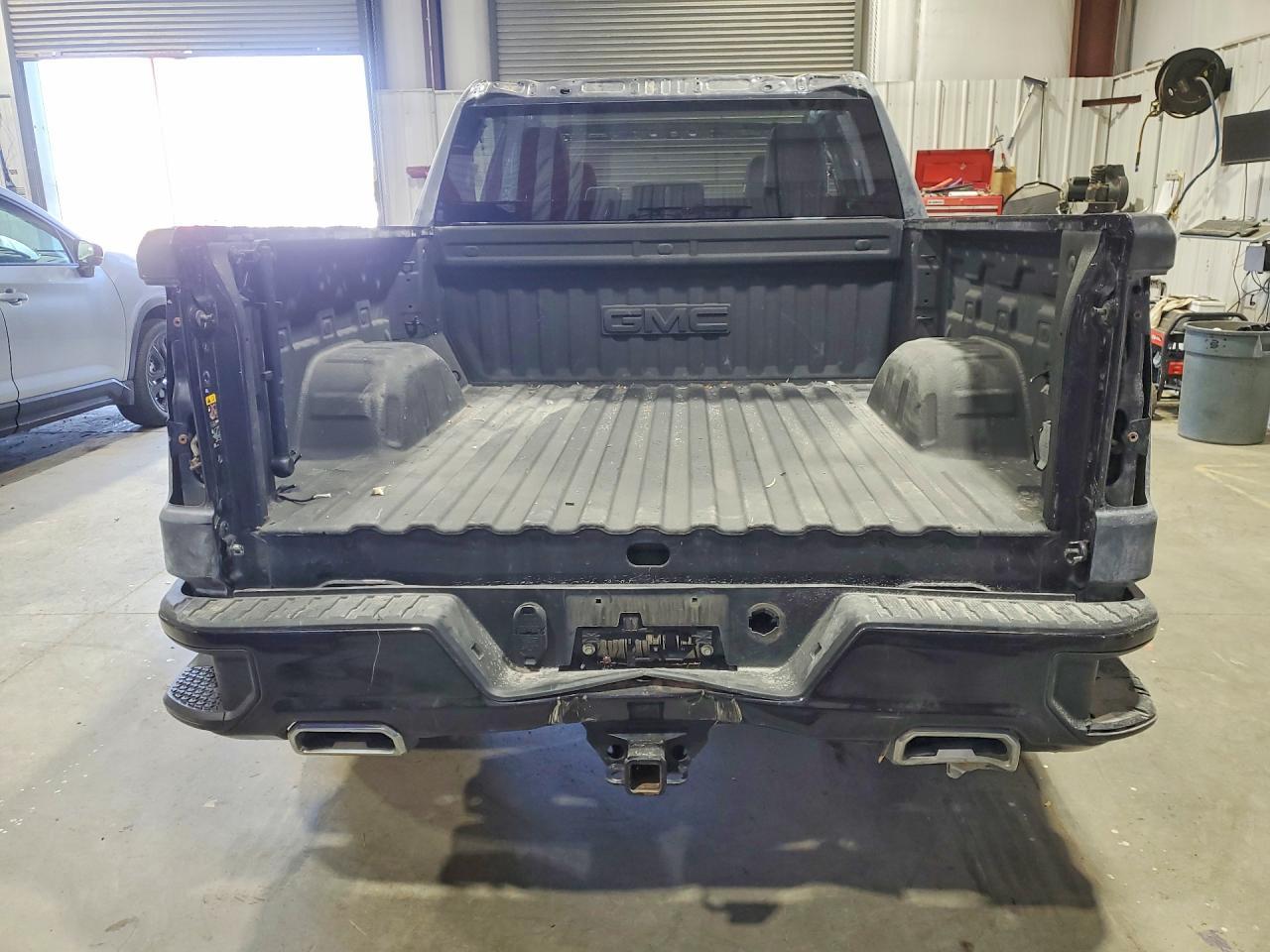 2024 GMC Sierra K1500 Elevation - Image 6