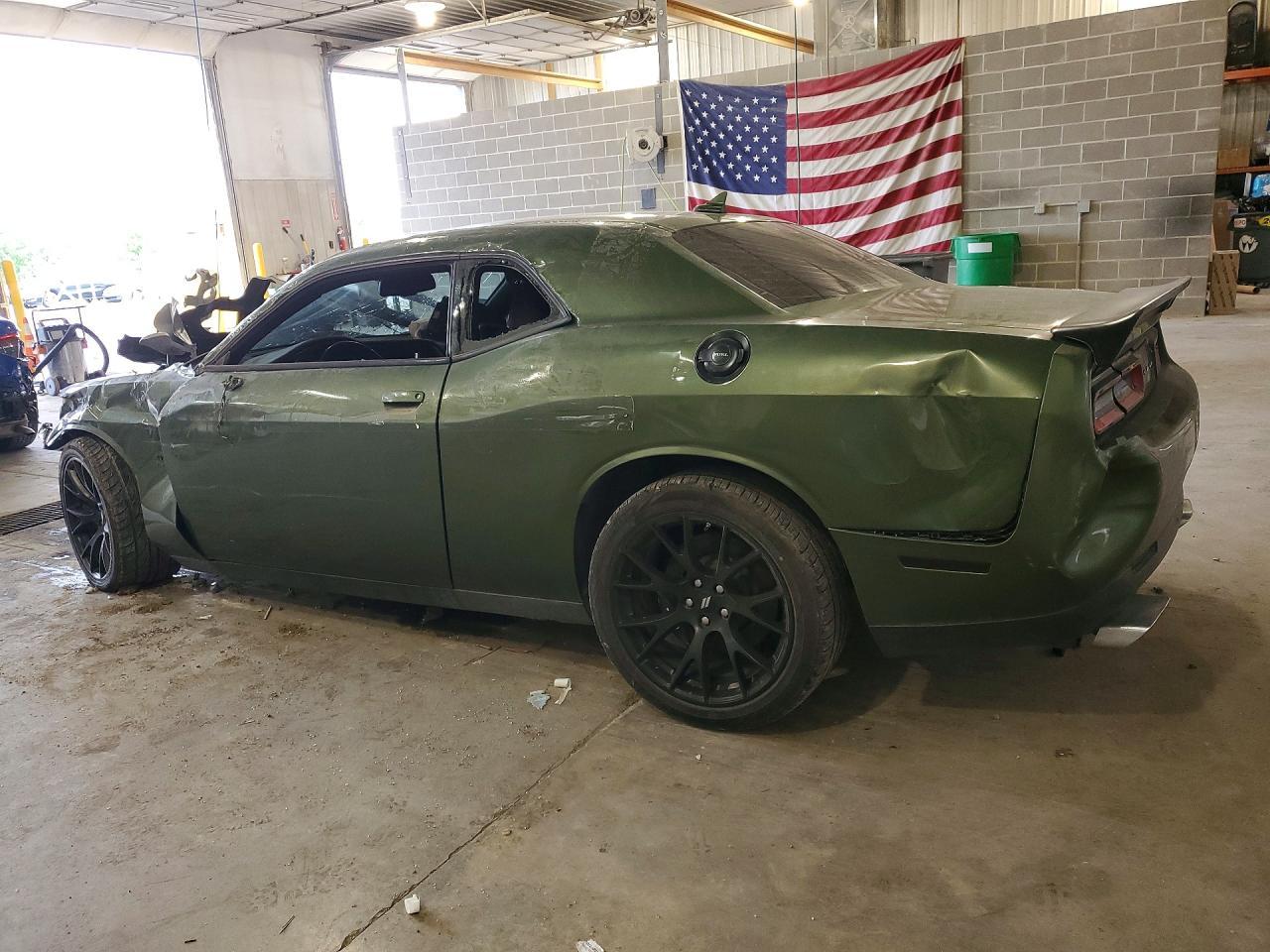 2019 Dodge Challenger R - Фото 2