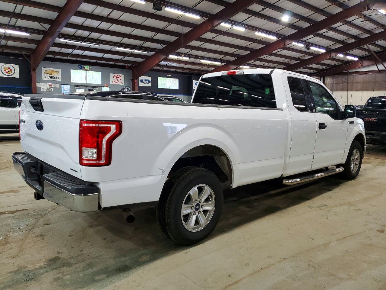 2016 Ford F150 Super Cab - Image 3