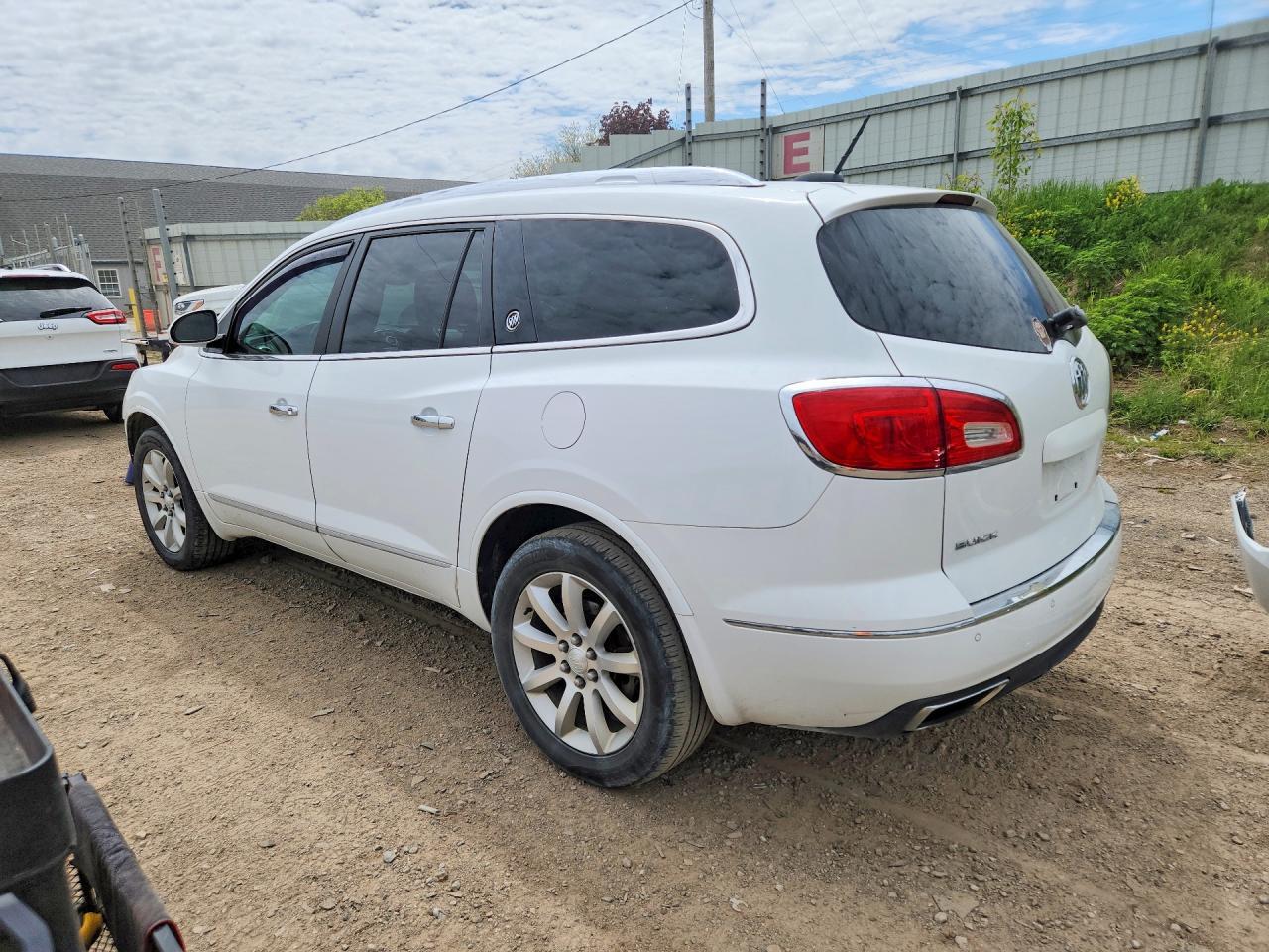 2017 Buick Enclave - Фото 2