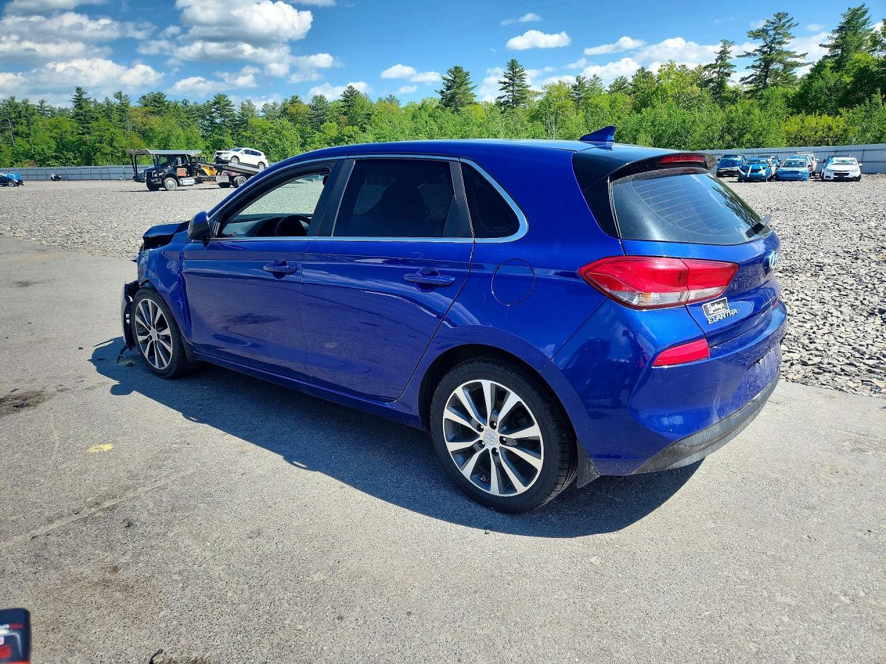 2019 Hyundai Elantra Gt Base - Фото 2