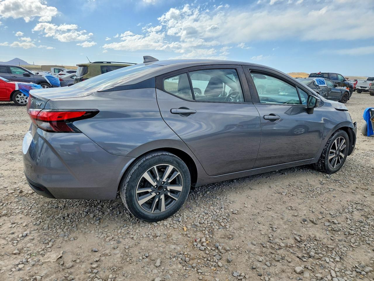 2021 Nissan Versa Sv - Фото 3