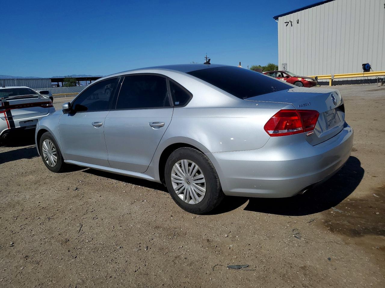 2015 Volkswagen Passat S - Image 2