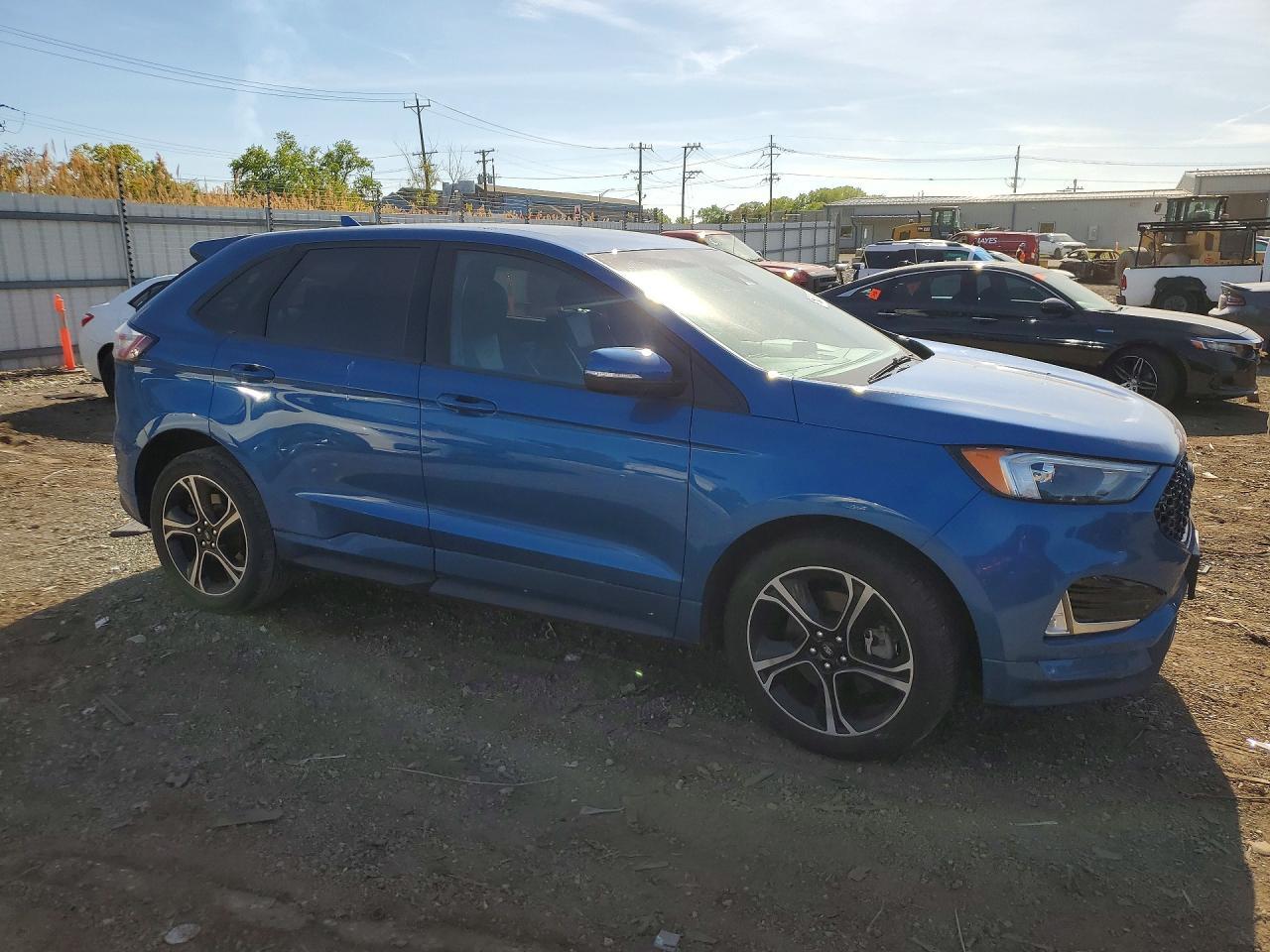 2020 Ford Edge St - Image 4