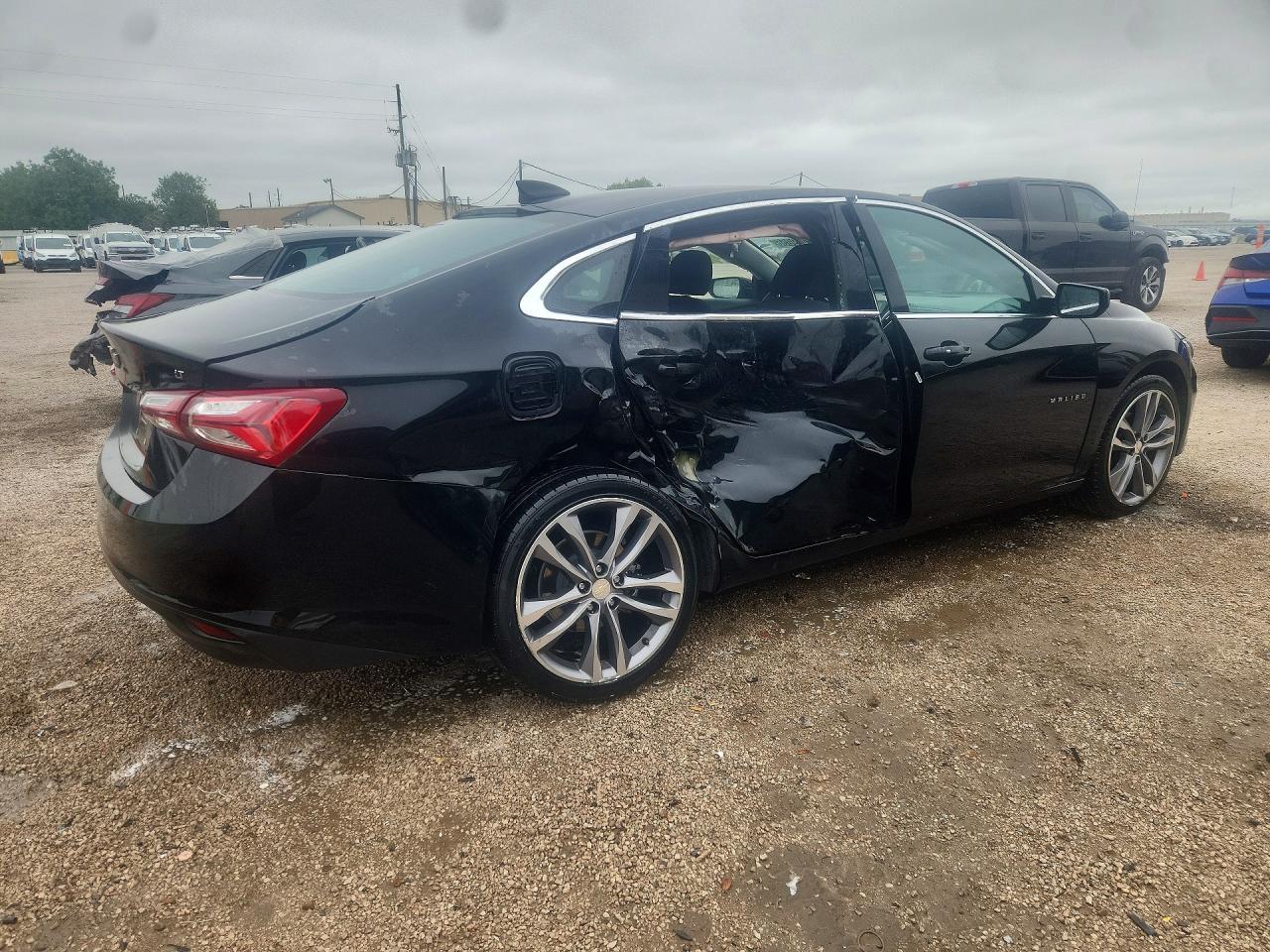 2022 Chevrolet Malibu Lt - Image 3