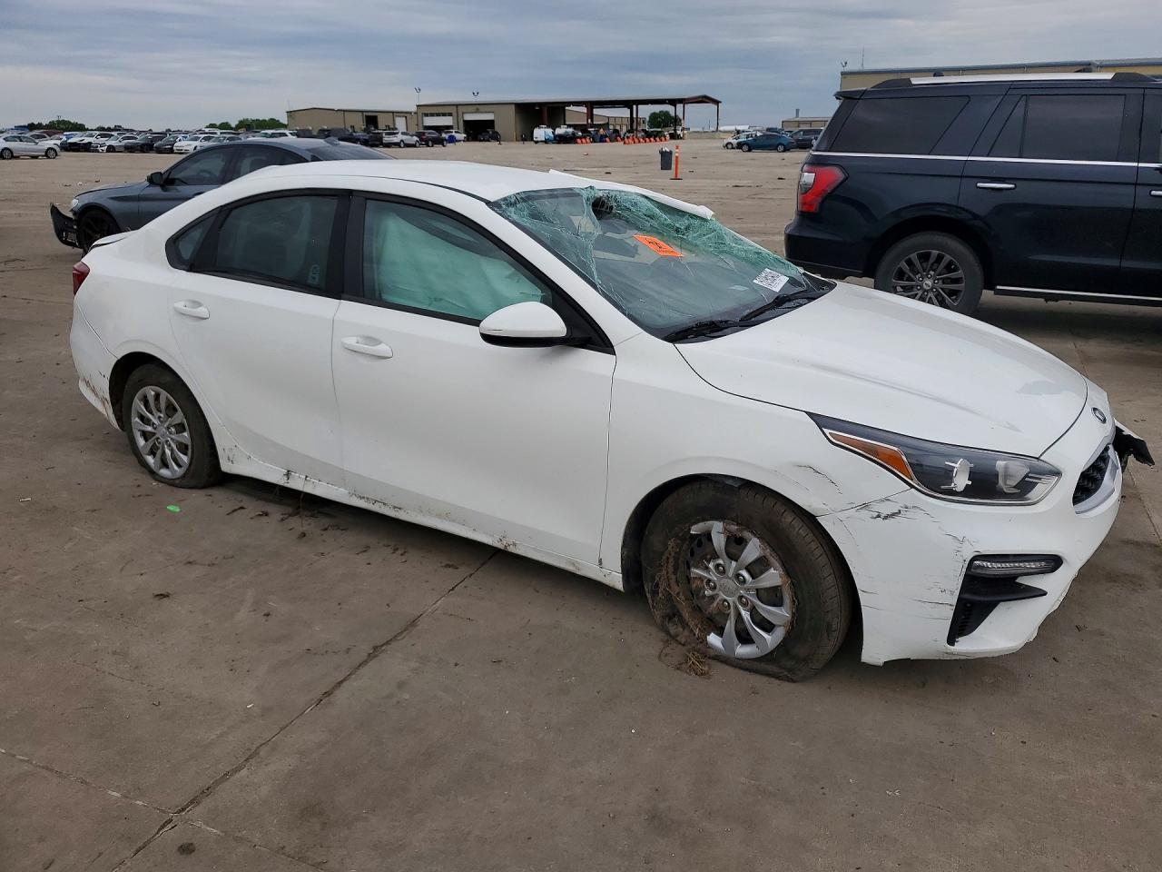 2021 Kia Forte Fe - Image 4