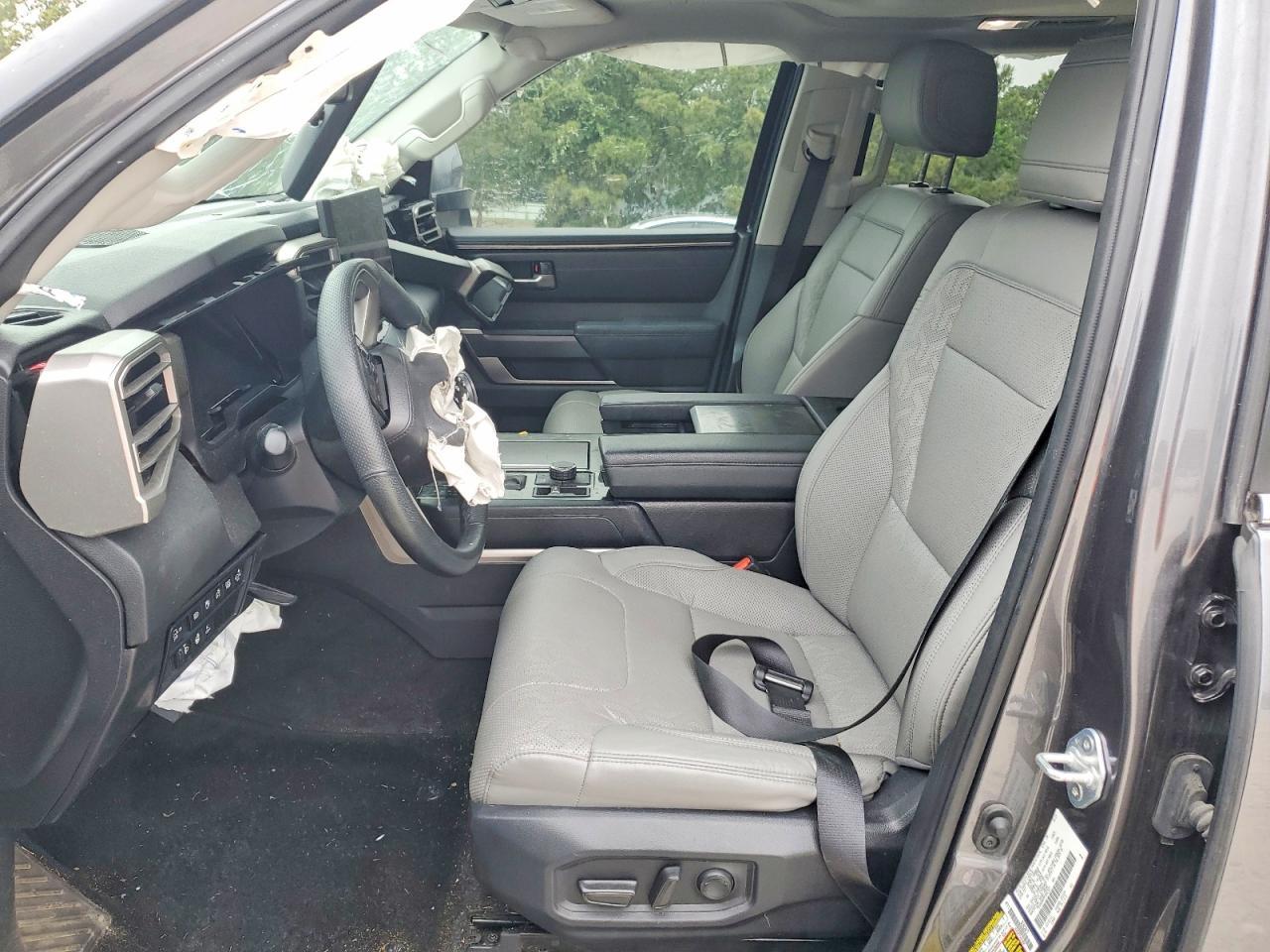 2024 Toyota Sequoia Sr5 - Фото 7