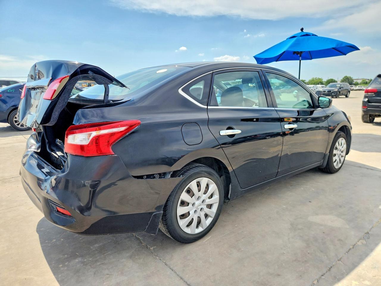 2018 Nissan Sentra S - Фото 3