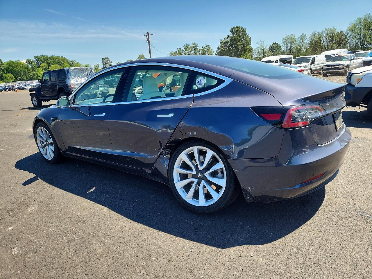 2020 Tesla Model 3 - Image 2