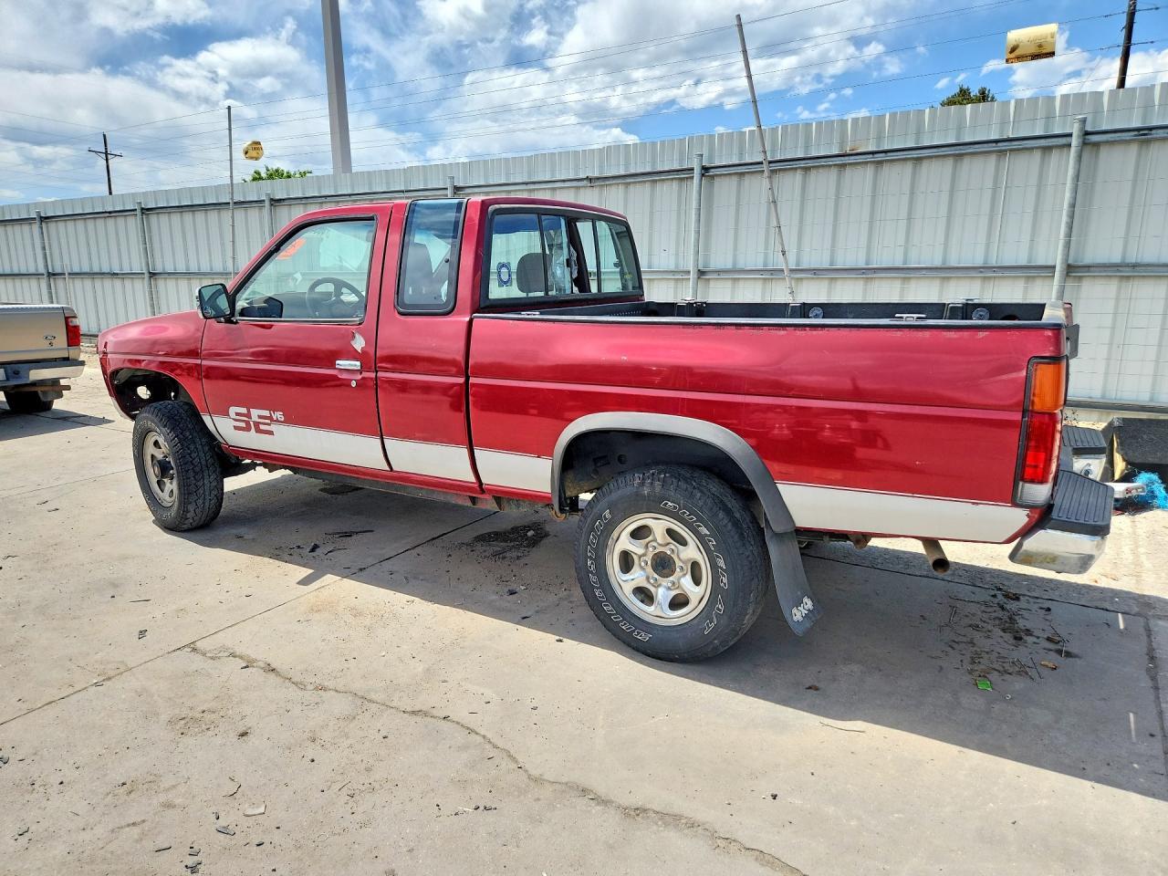 1991 Nissan Truck King Cab - Фото 2