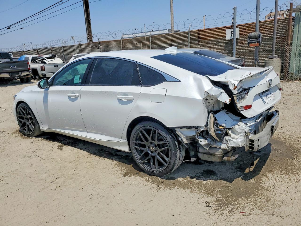 2020 Honda Accord Sport - Фото 2