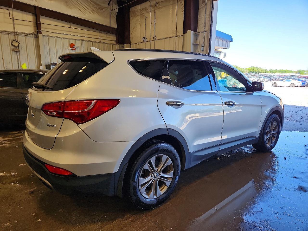 2014 Hyundai Santa Fe Sport 2.4L - Фото 3