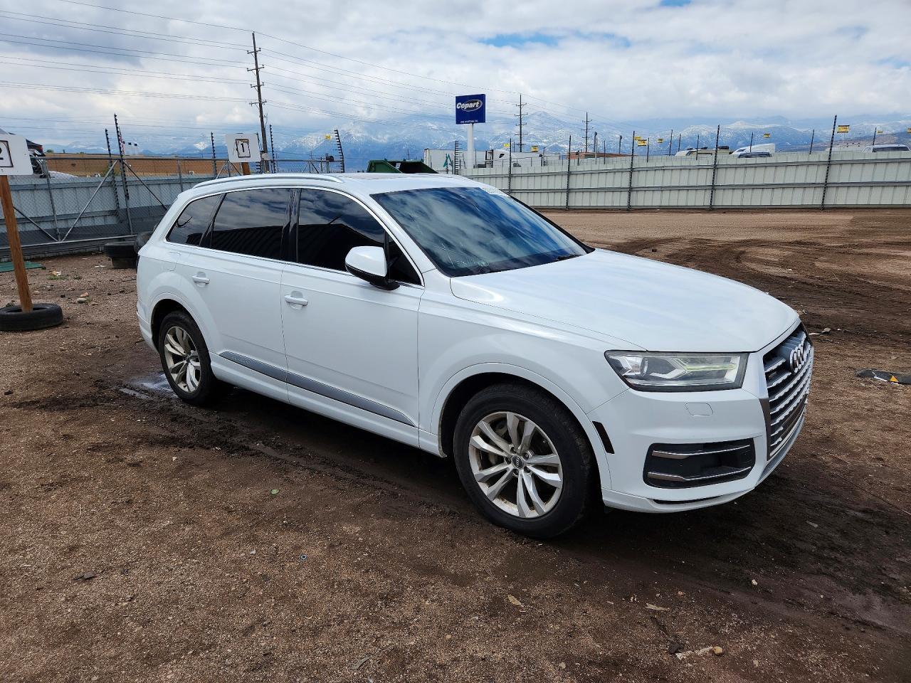 2017 Audi Q7 Premium - Image 4
