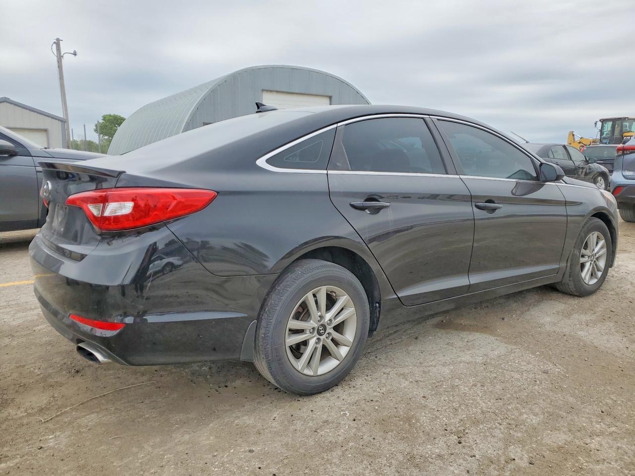 2016 Hyundai Sonata Se - Фото 3