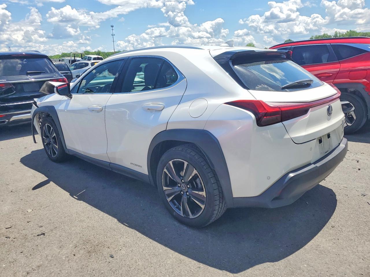 2021 Lexus Ux 250H - Фото 2