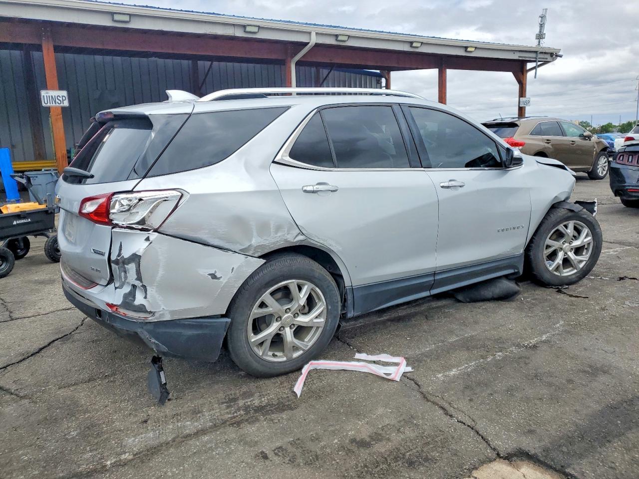 2018 Chevrolet Equinox Premier - Image 3