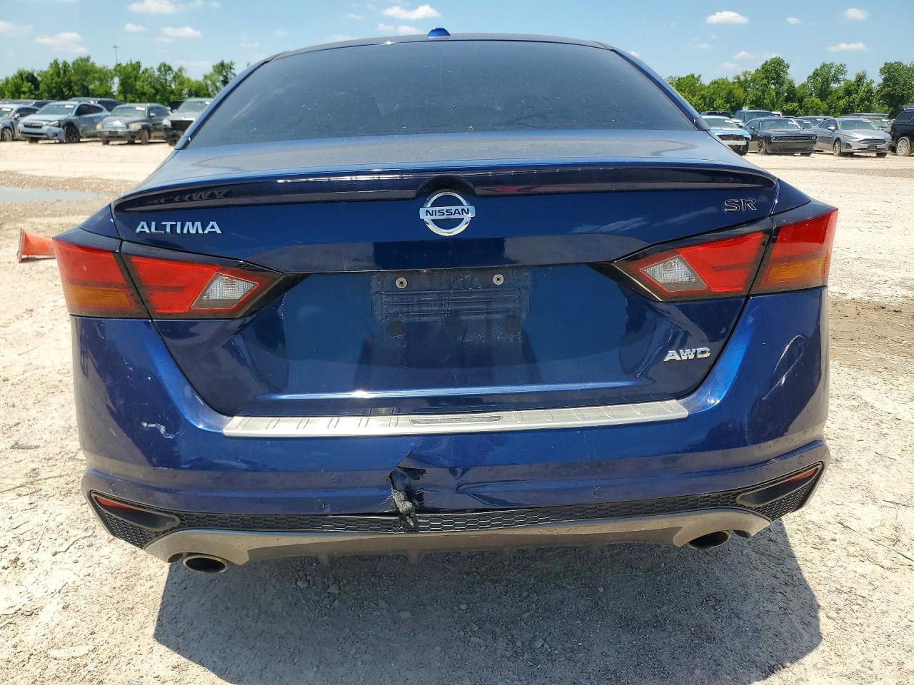2022 Nissan Altima Sr - Фото 6