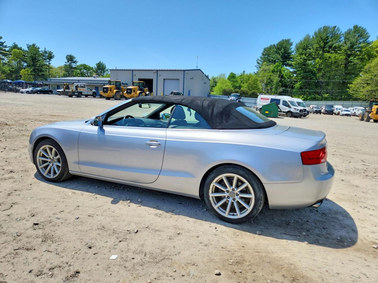 2015 Audi A5 Premium - Image 2