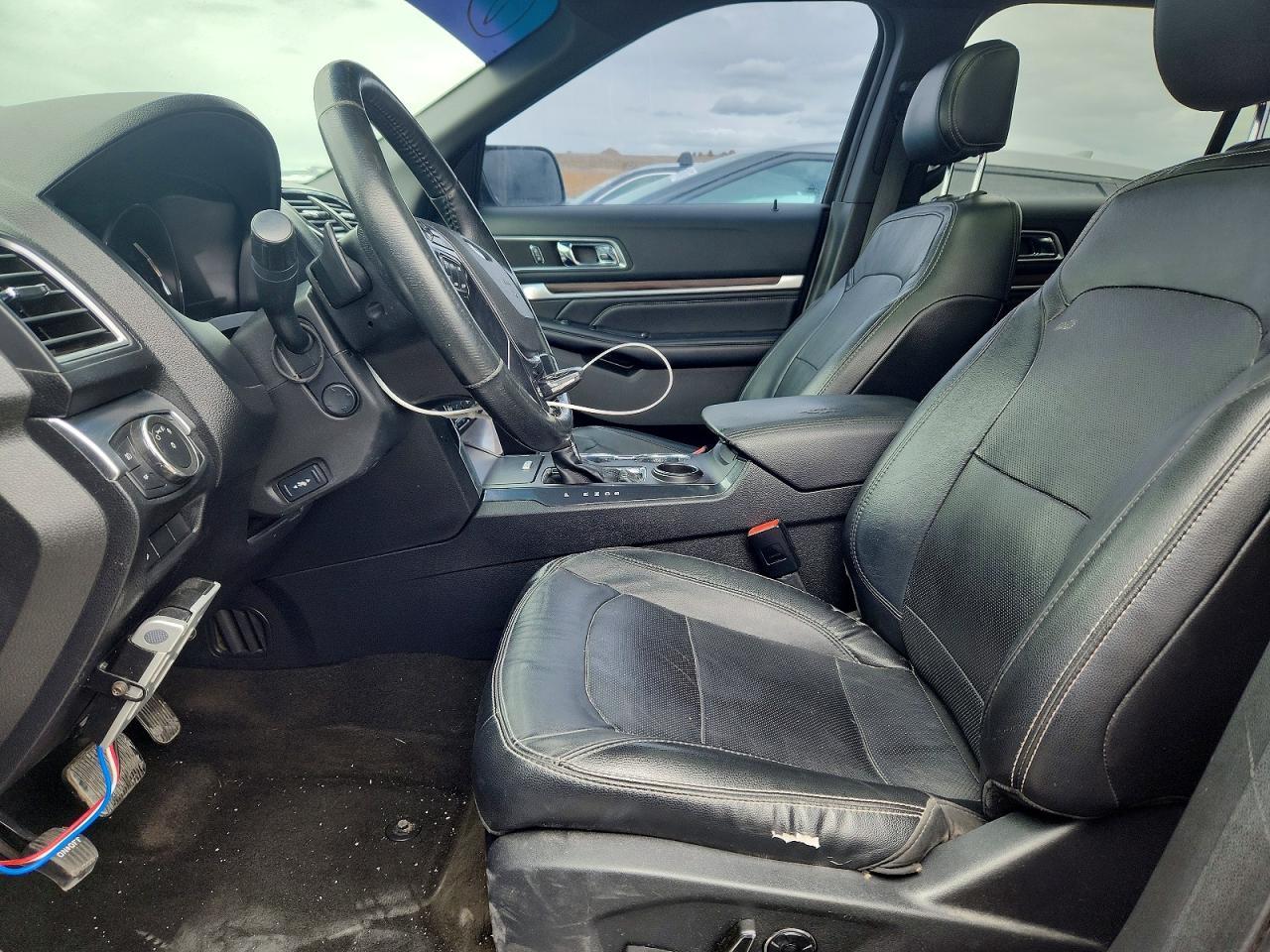 2016 Ford Explorer Limited - Image 7