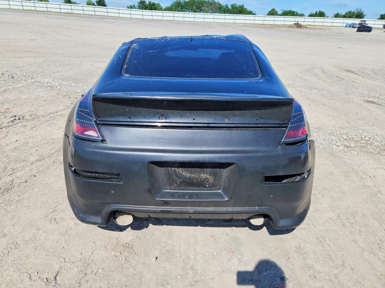 2003 Nissan 350Z Coupe - Image 6