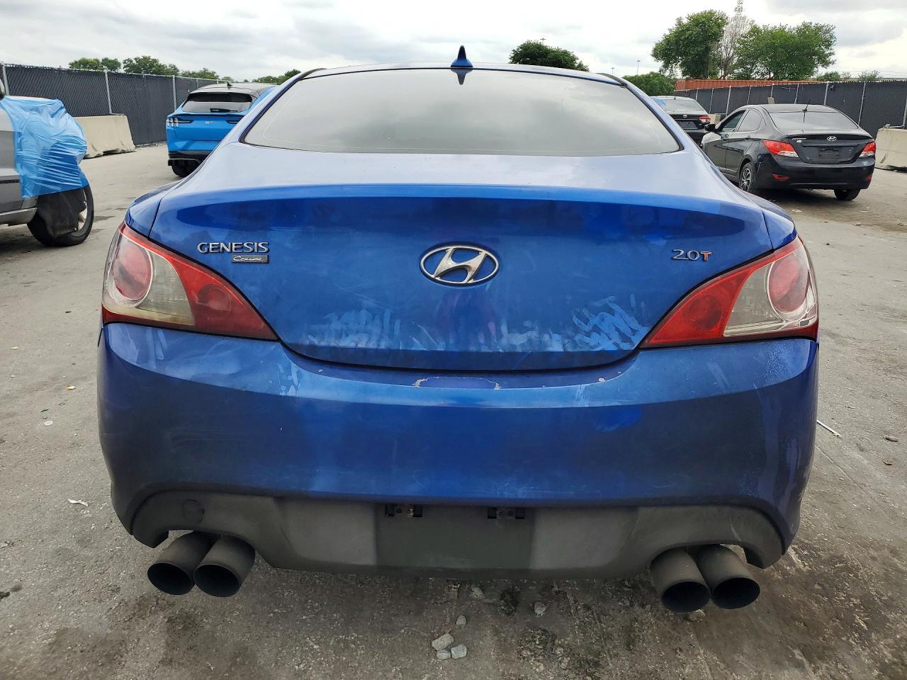 2010 Hyundai Genesis Coupe 2.0T - Фото 6