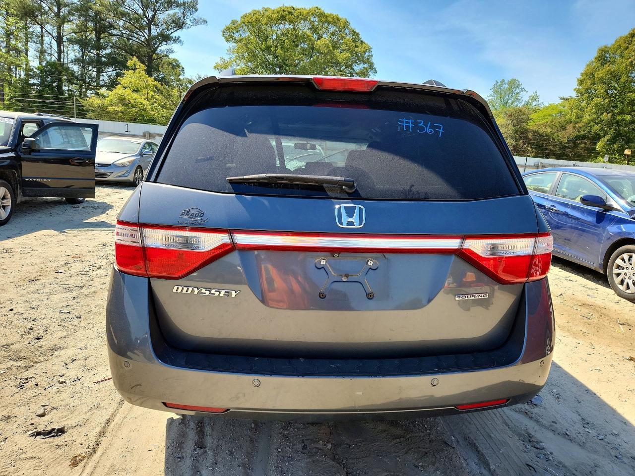 2013 Honda Odyssey Touring - Image 6
