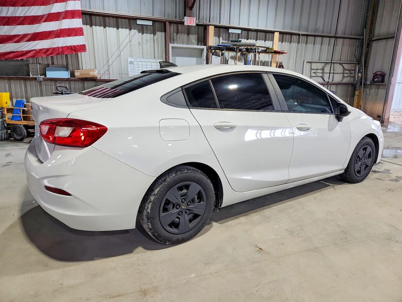 2017 Chevrolet Cruze Ls - Image 3