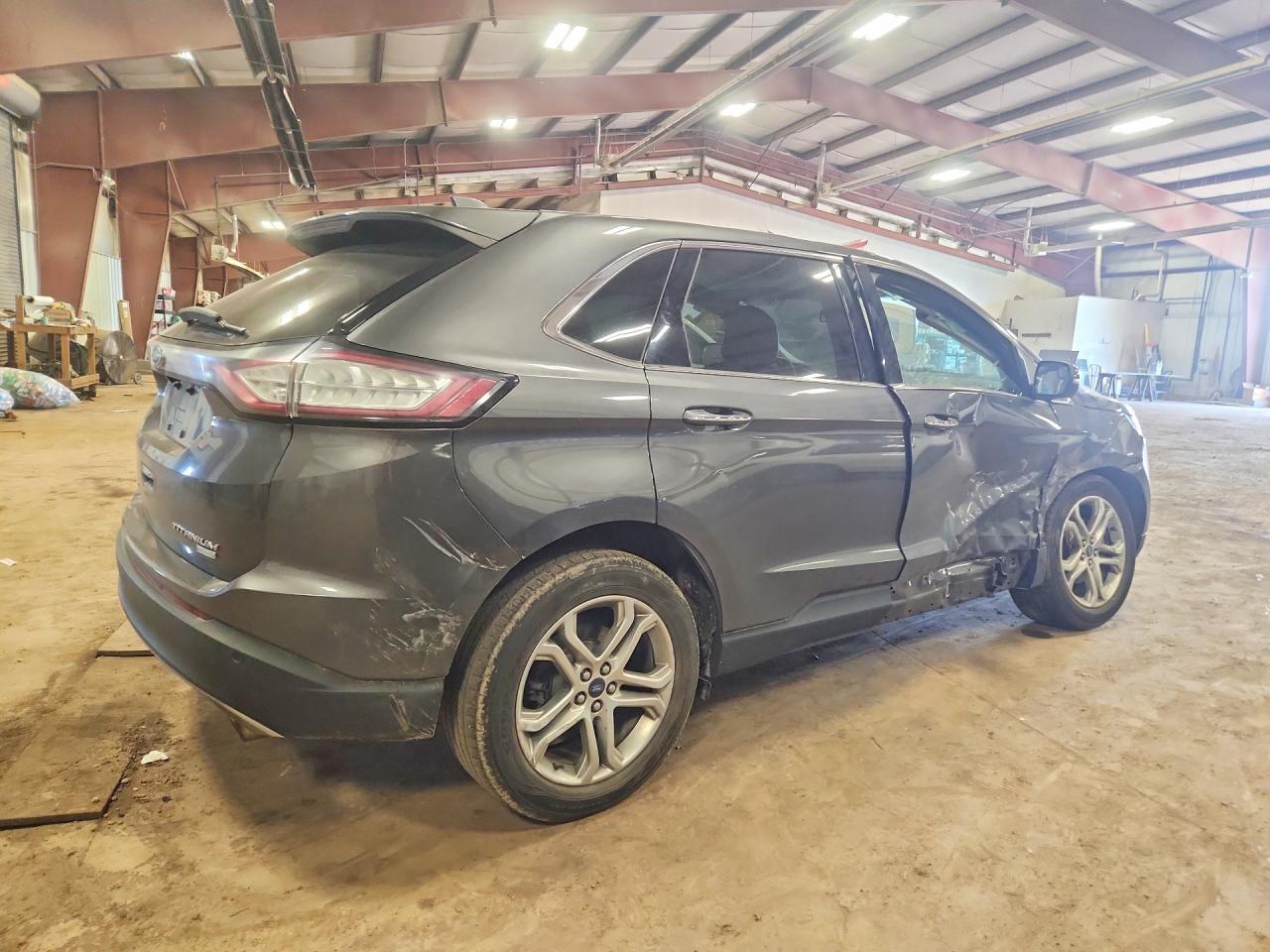 2017 Ford Edge Titanium - Фото 3