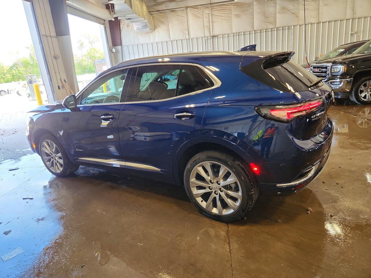 2023 Buick Envision Avenir - Image 2