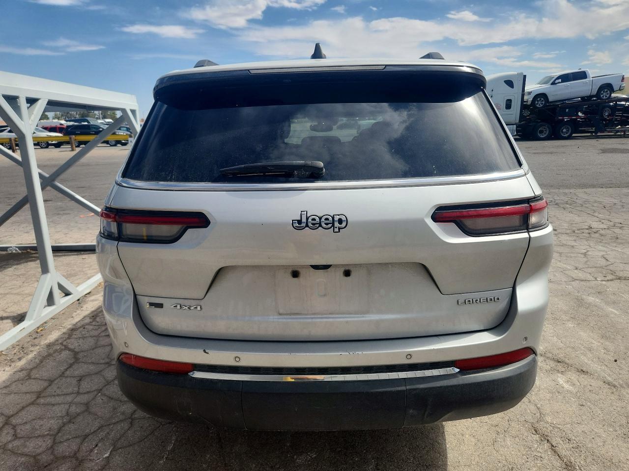 2023 Jeep Grand Cherokee - Image 6