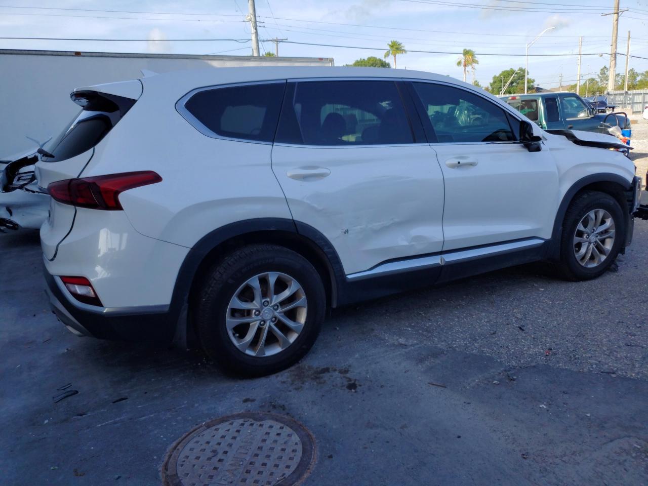2020 Hyundai Santa Fe Sel - Image 3