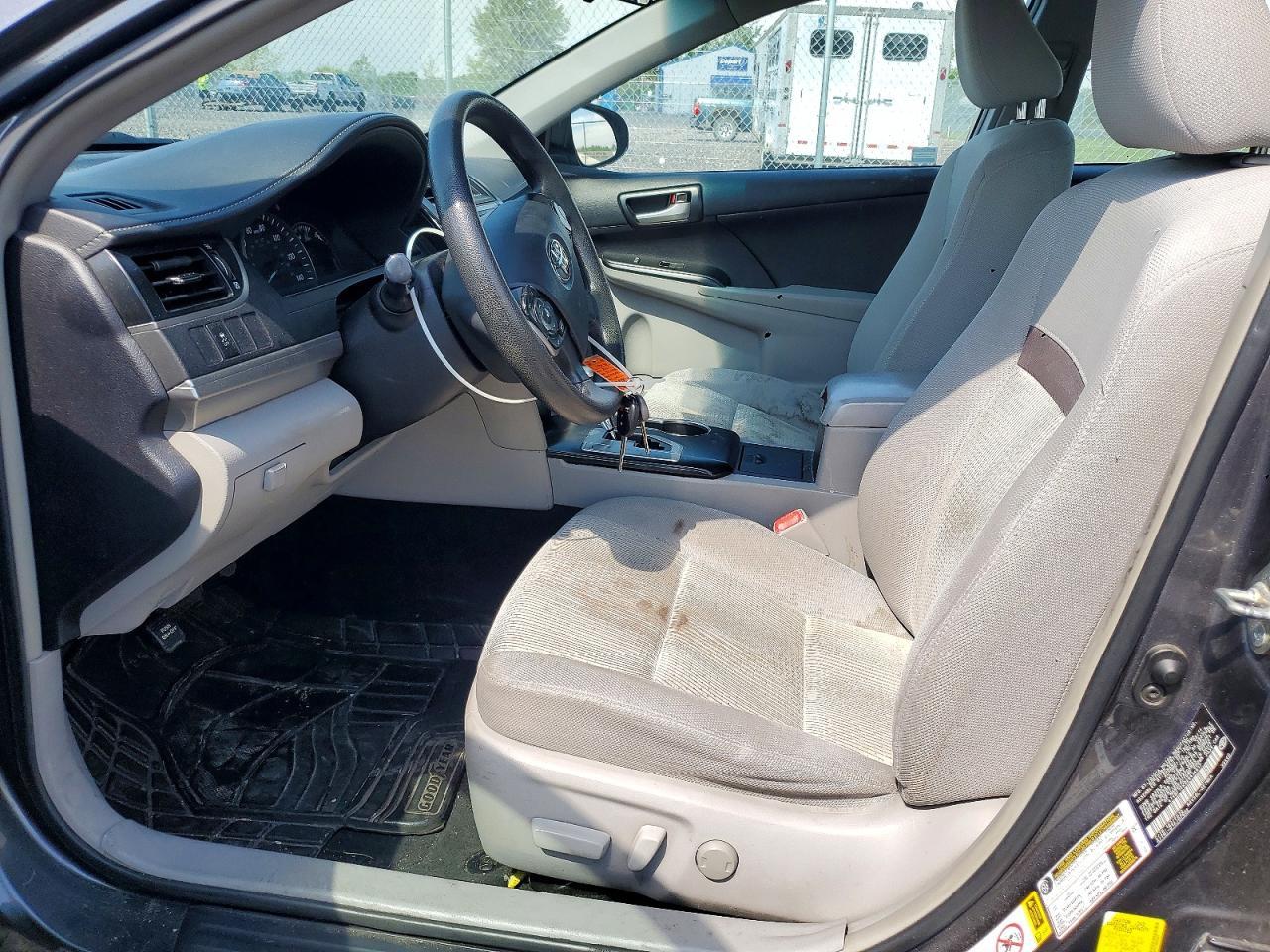 2014 Toyota Camry Le - Фото 7