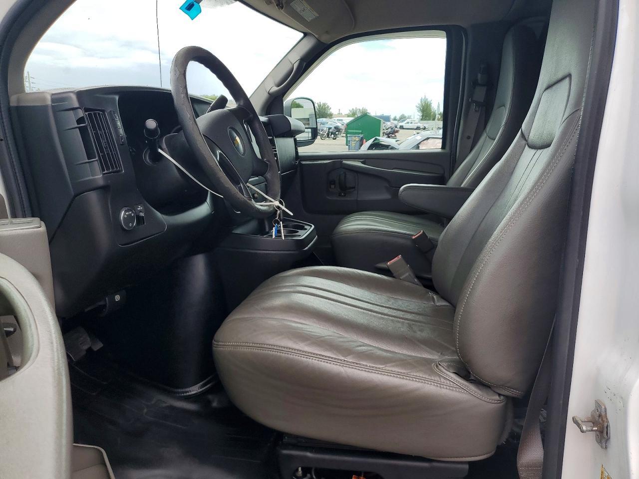 2014 Chevrolet Express G1500 - Image 7