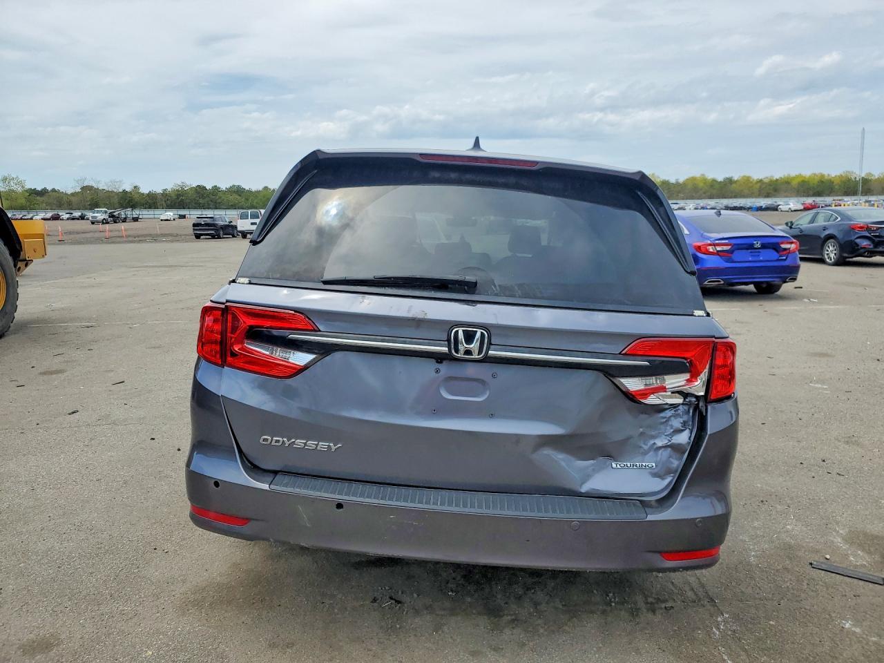 2024 Honda Odyssey Elite - Image 6