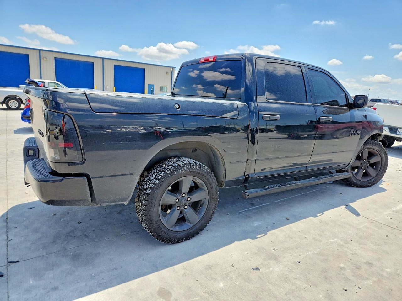 2016 Ram 1500 St - Image 3