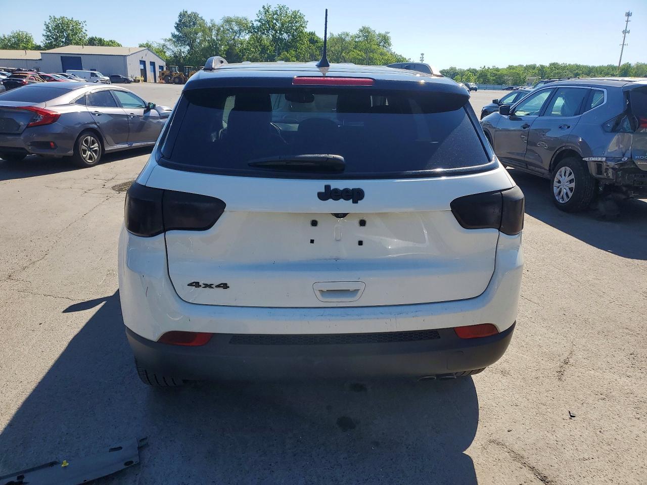 2020 Jeep Compass Latitude - Фото 6