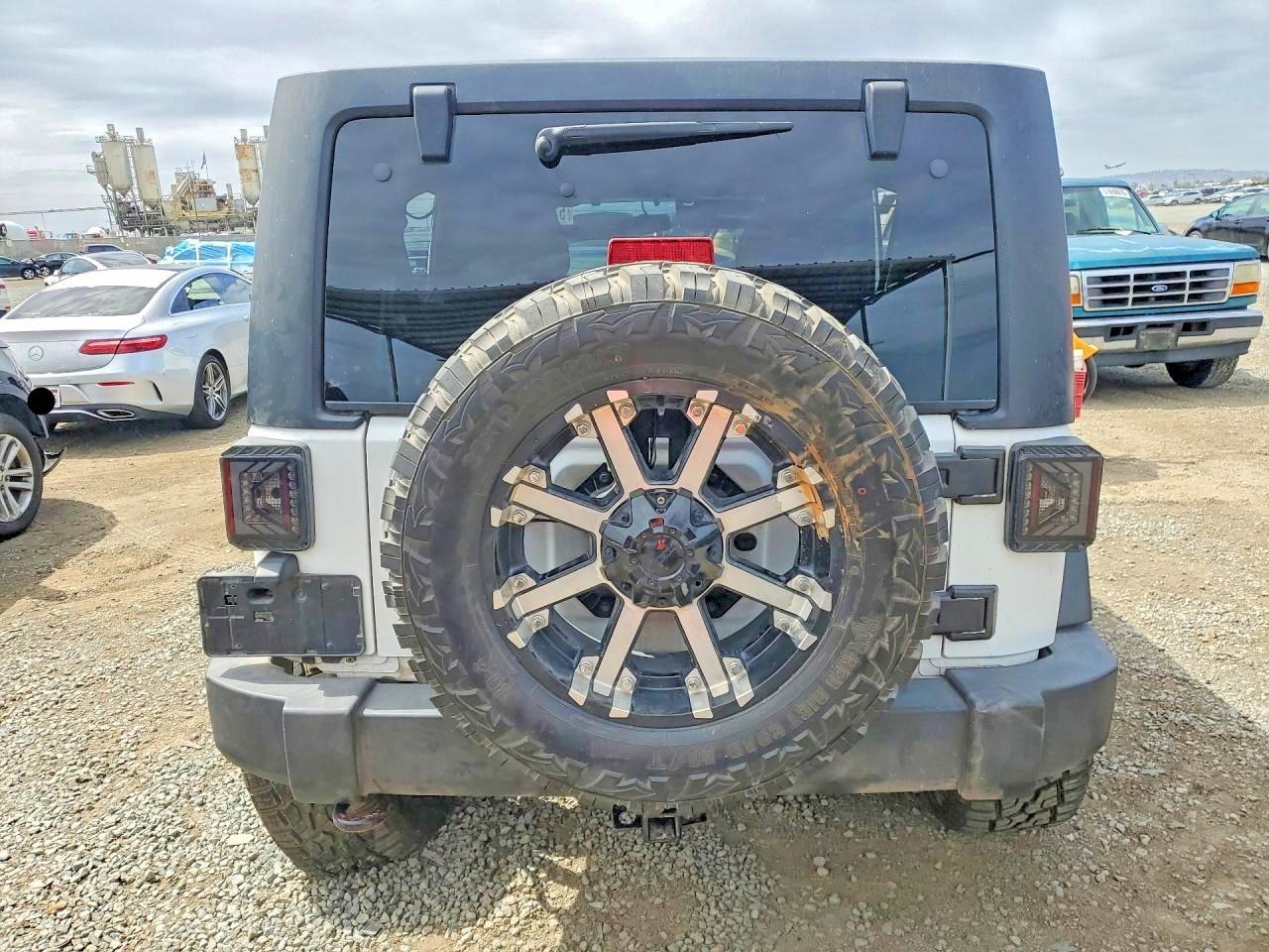 2017 Jeep Wrangler Unlimited Sport - Фото 6